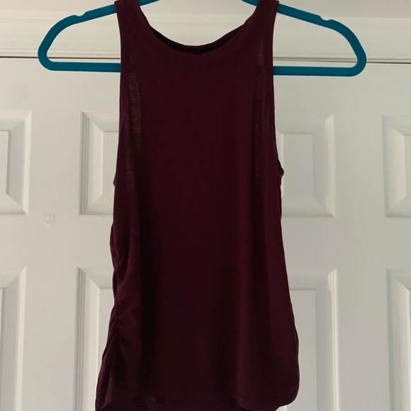 Maroon high neck tank top - Picture 2 of 3